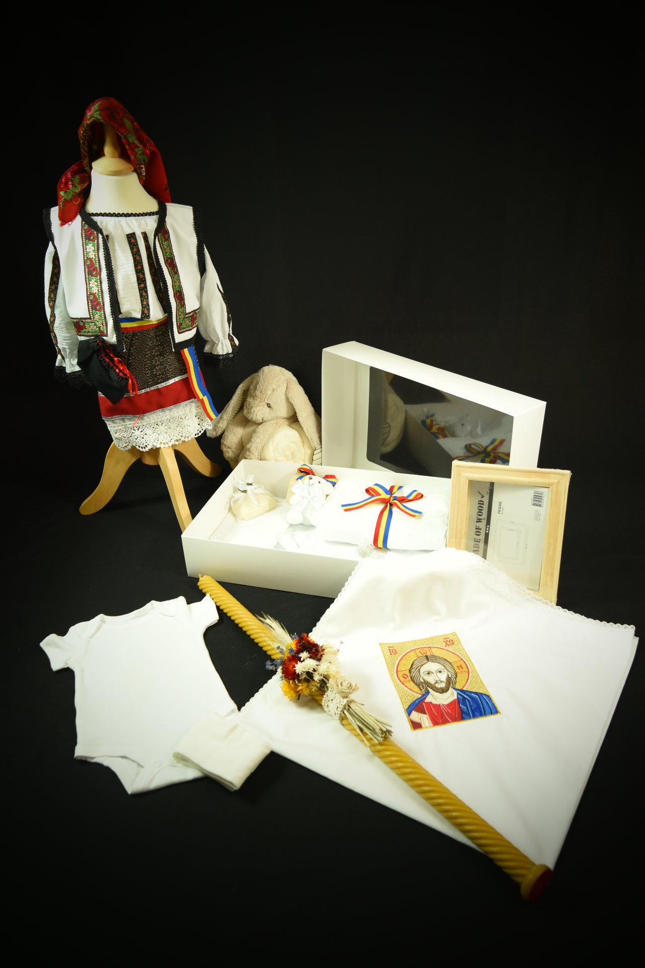 Trusou Tradiţional Fetiţe Ancuţa (complet)